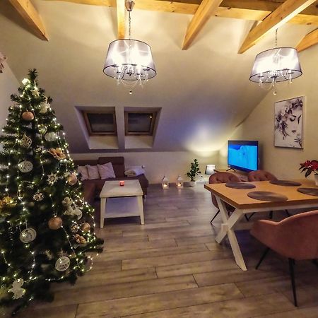 Apartament Sweet ウストロン エクステリア 写真