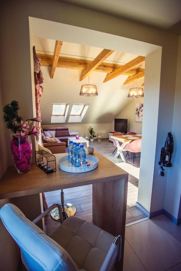 Apartament Sweet ウストロン エクステリア 写真
