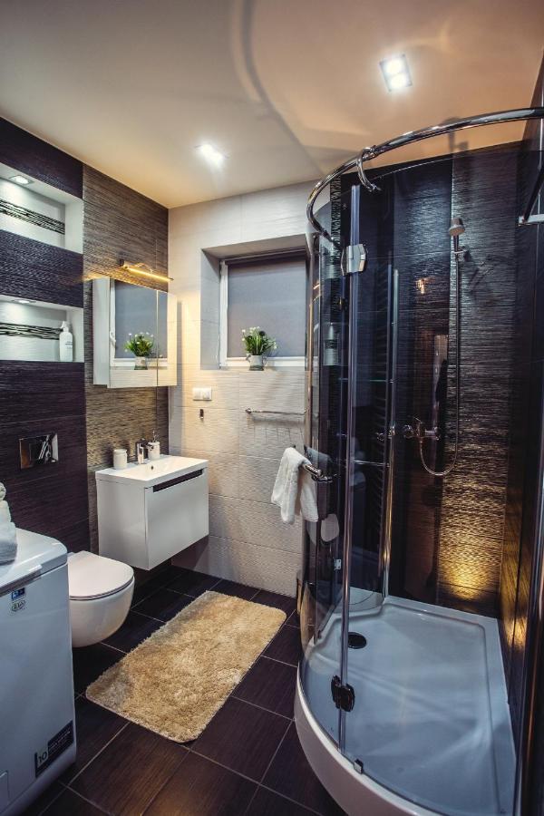 Apartament Sweet ウストロン エクステリア 写真